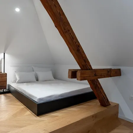 Elizabeth - Family For 6 * סלובן גראדץ